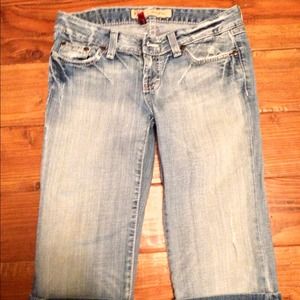 BKE Madison Denim Capris!