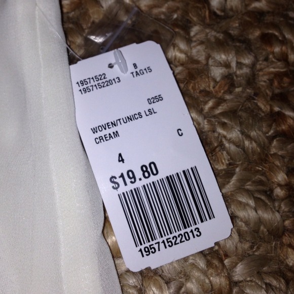 Forever 21dressy blouse - Picture 4 of 4