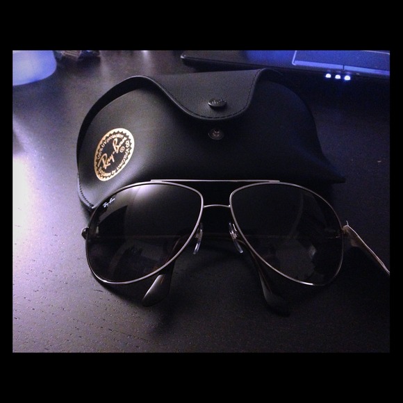 SOLD: Brand New Authentic Silver Ray Bans 3293