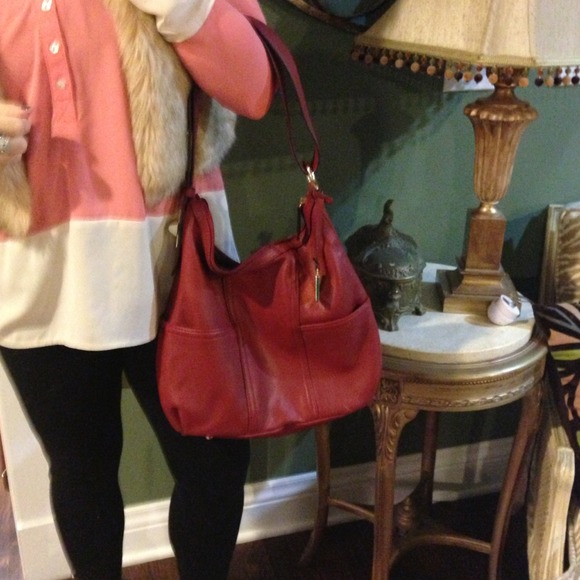 Tignanello hobo red, B. Markowsky's wife