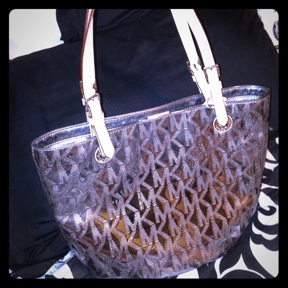 Authentic Michael Kors Tote
