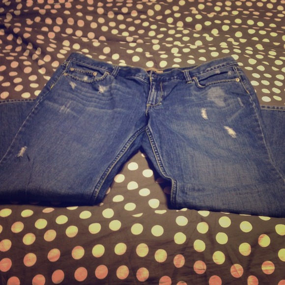 🚫🚫 SOLD🚫🚫Old Navy Boy Cut Jeans 18 Short