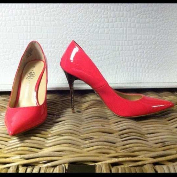 ❌ BUNDLED bright pink with metallic heel Size 7.5 - Picture 3 of 3