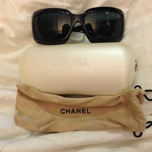 💯 Authentic Chanel used sunglasses!