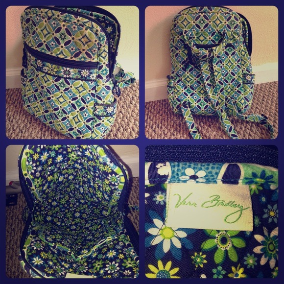 Vera Bradley daisy daisy small backpack!