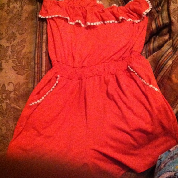 A peach jumper trimmed in cream ;) TRADED :)