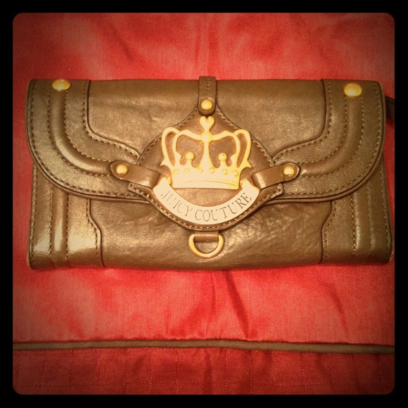 🌟REDUCED!🌟Juicy Couture Wallet