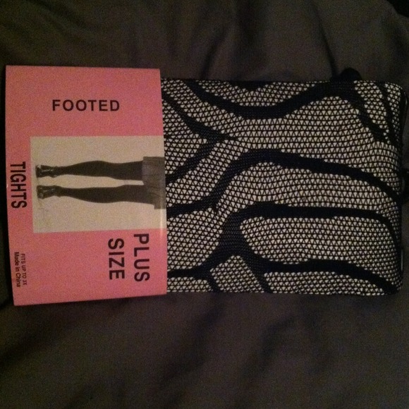 Plus size tights
