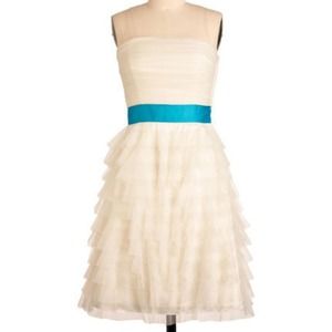 Betsey Johnson Mille Feuille Dress
Size 10.