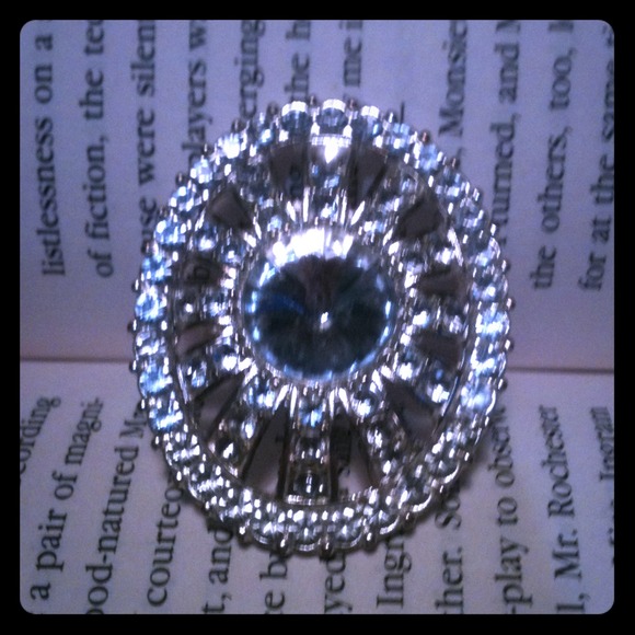 Oversized ring :) - Picture 1 of 2
