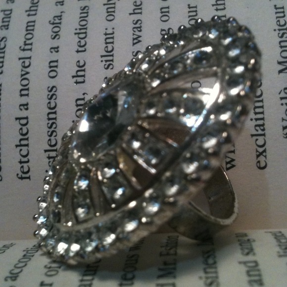 Oversized ring :) - Picture 2 of 2