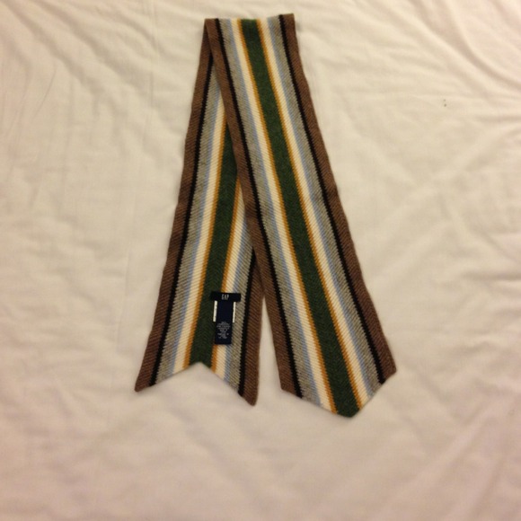 Gap lambswool scarf