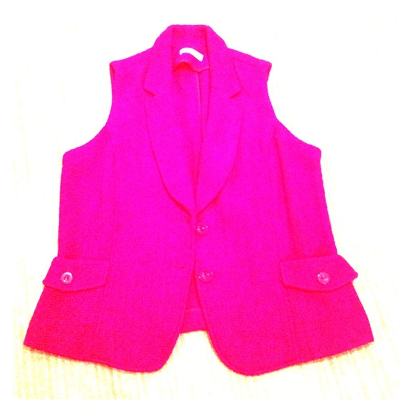 SOLD!!! Coldwater Creek magenta vest