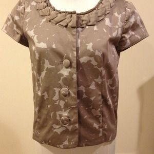 Perfect suit jacket for the summer!