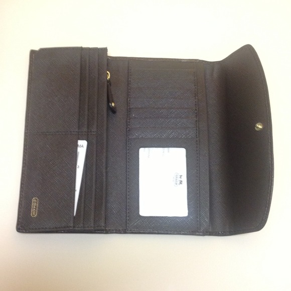 NWT Coach Wallet - Picture 2 of 2