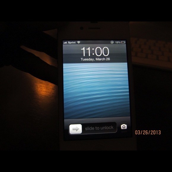 💥♨📍SOLD🚫🚫🚫🚫White iPhone 4S Sprint 32g