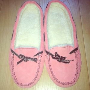 L.L. Bean Moccasin Slippers Size 9
