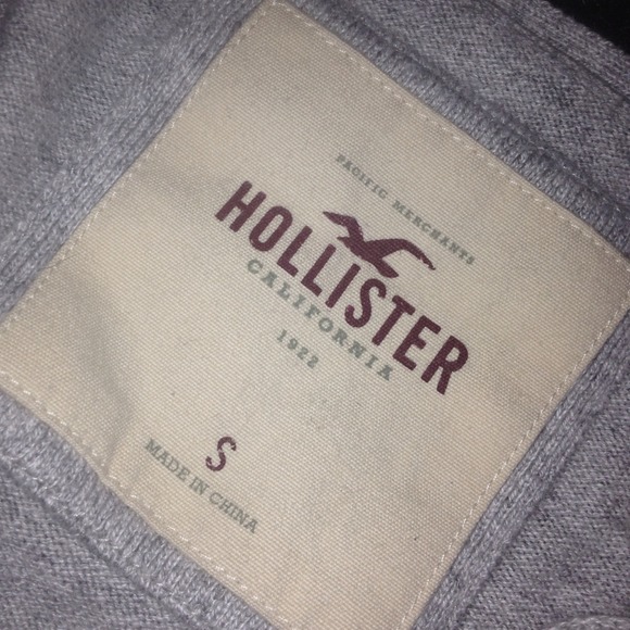 Hollister cardigan
