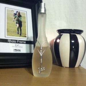 *Traded* J lo glow perfume