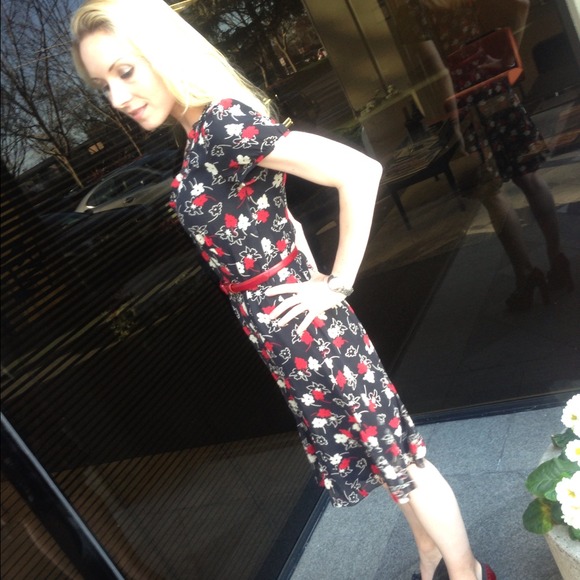 Sold in bundle to @deborahobrien - Picture 1 of 3