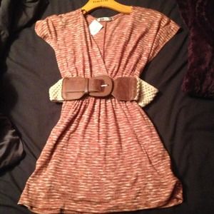 Cute top with belt