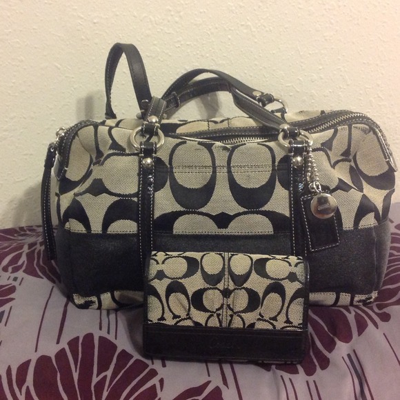 Authentic Coach purse & wallet