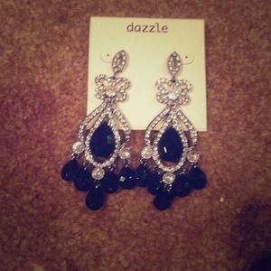 Brand New** Black gems & Rhinestone Earrings