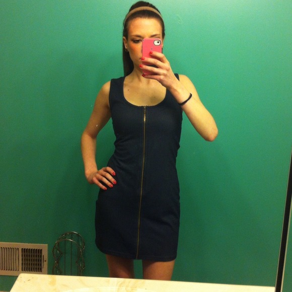 Stretchy cotton dress that looks like dark denim - Picture 2 of 4