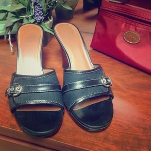 💰SOLD💰Circa Joan & David Black Wedge Slip On