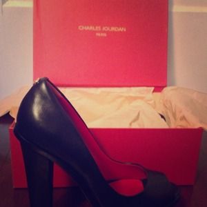 Charles Jourdan Black Leather ‘Cyndi’ Pumps