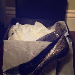 Report signature Gilles pumps size 7.5