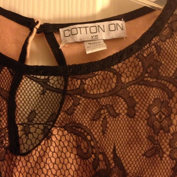 Cotton On Spring blouse 🌸🌸 - Picture 3 of 4