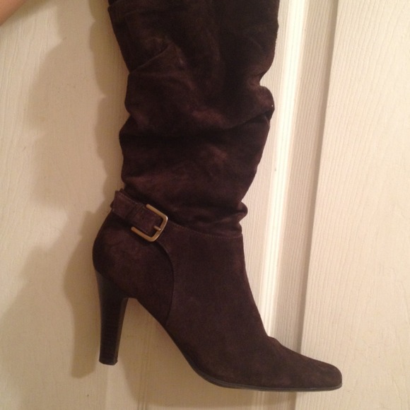 SUMMER CLEARANCE!! Bass chocolate brown boots