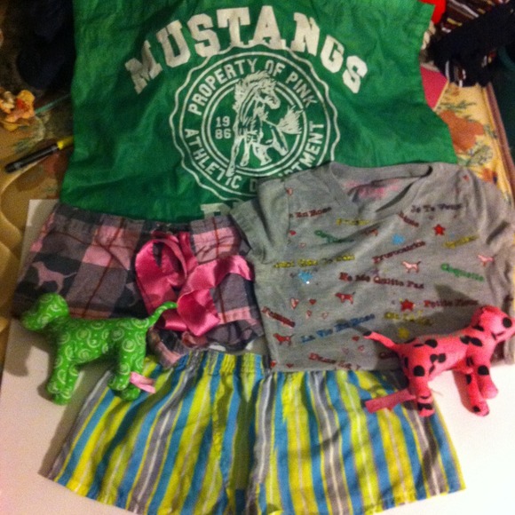 VS Pink! AVAILABLE ITEMS!!