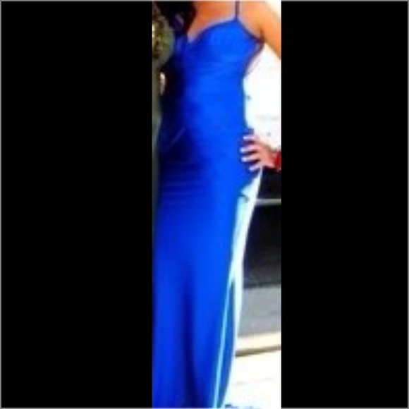 Royal blue long body hugging mermaid style dress - Picture 3 of 4