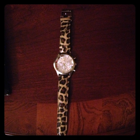 Cheetah watch - Picture 1 of 2