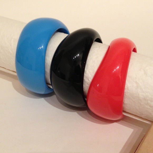 Bangle - Picture 2 of 2