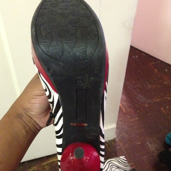 Dollhouse zebra print size 9 - Picture 4 of 4