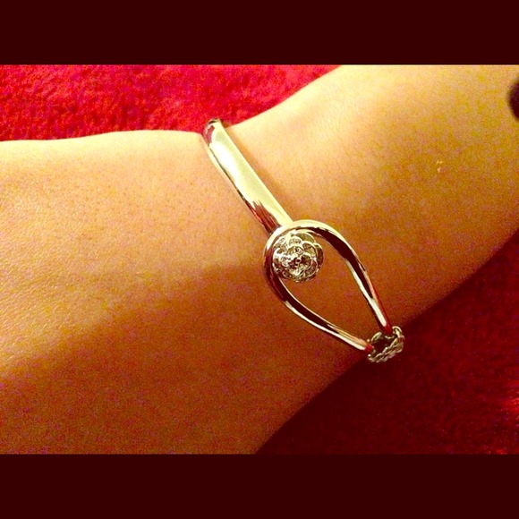 Silver Flower bracelets