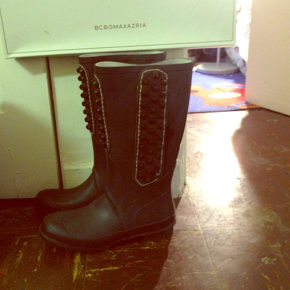 BCBGMAXAZRIA shoes!!! Size 8