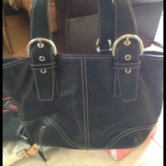 Black leather authentic coach shoulder / Arm bag
