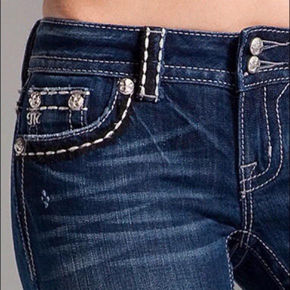 SOLD - Picture 3 of 4