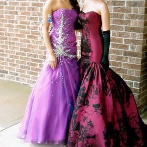 Tony Bowls {Gala} Size 2 Prom Dress~only worn once
