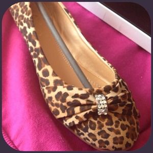 Leopard print ballet flat