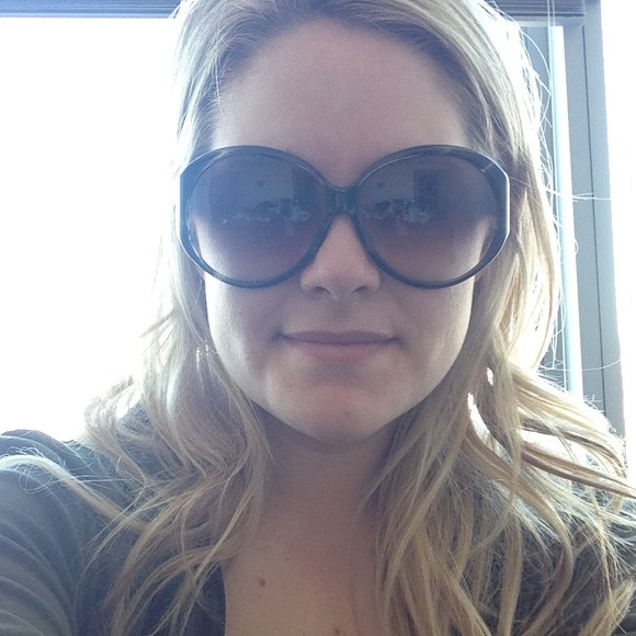 Gucci oversized Jackie O sunglasses.100% authentic - Picture 4 of 4