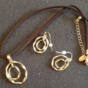 Lia Sophia necklace and earrings set