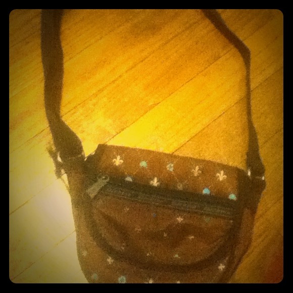 Small brown patterned purse.