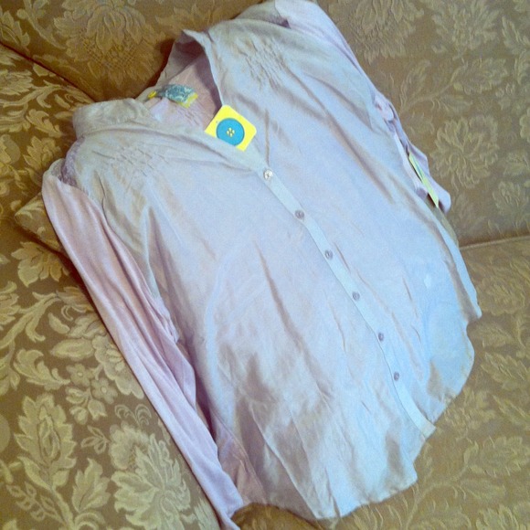 Bella Bird Button Up