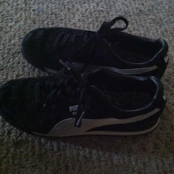 Puma Sneakers