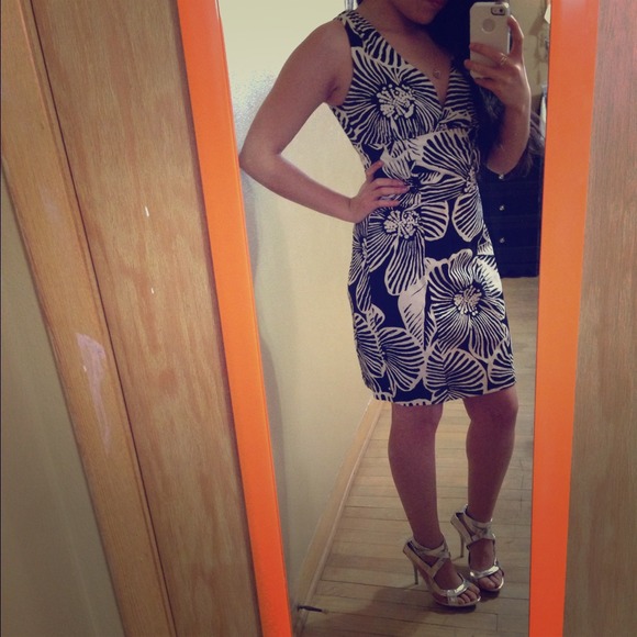 Black & white flowery dress